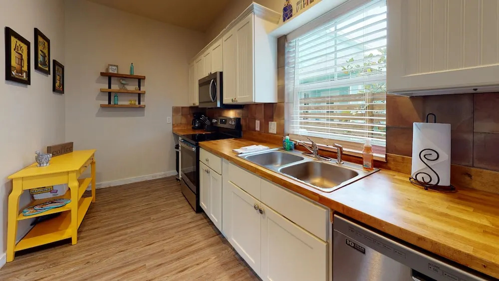 Port-a Vida 3 Bedroom Condo
