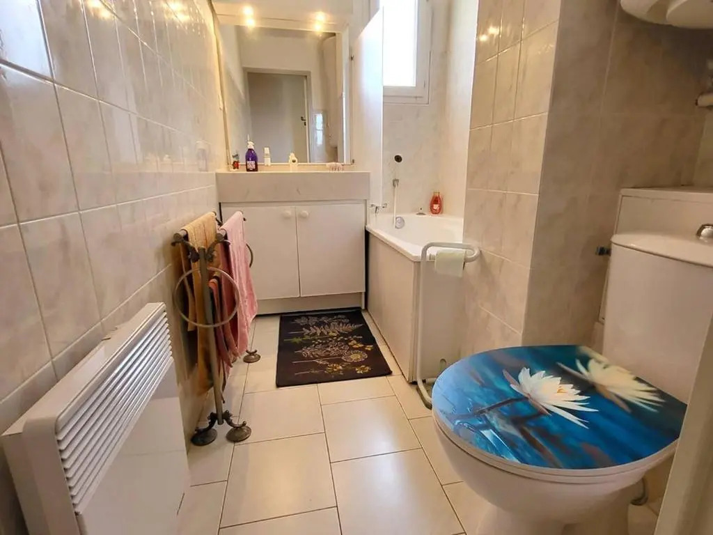 Appartement Six-Fours-les-Plages, 2 pièces, 4 personnes - FR-1-316-91