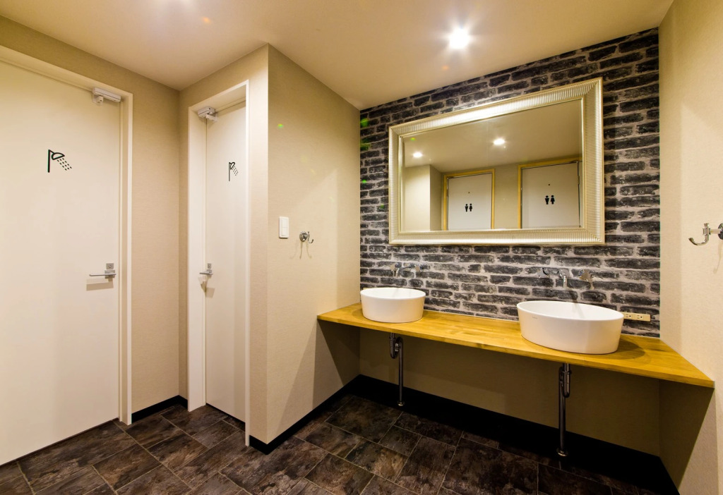 The Structure Hostel & Cafe bar