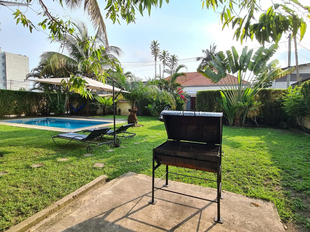 Sompteuse villa avec piscine à 5 min de la plage