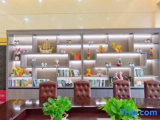 Cangnan Wenju Garden Hotel