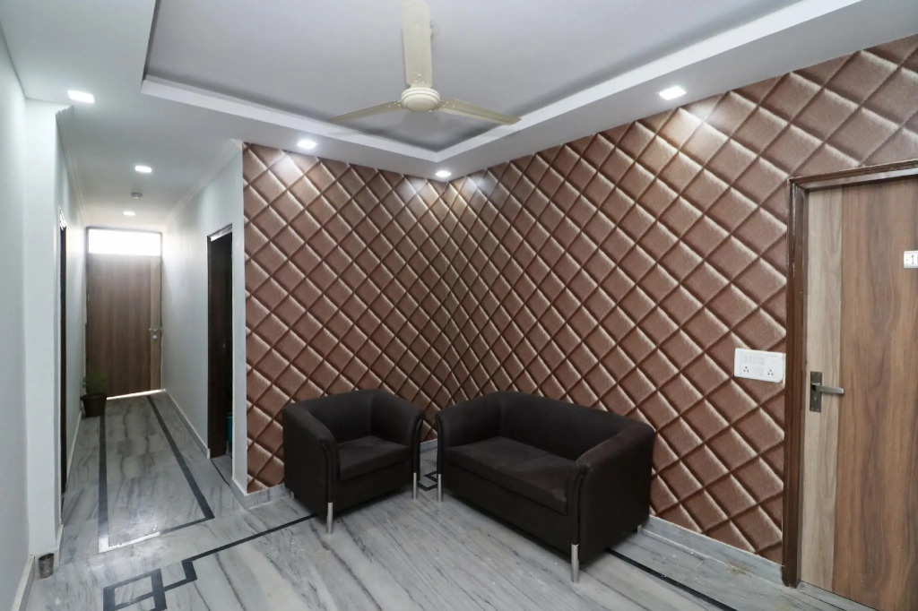Capital O Esscon House Near Payal Cinema