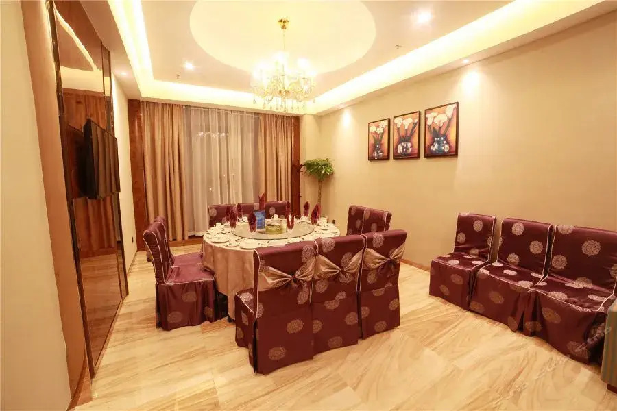 Huawen Yuexi Hotel