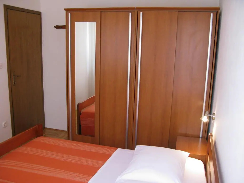 Apartment Emi