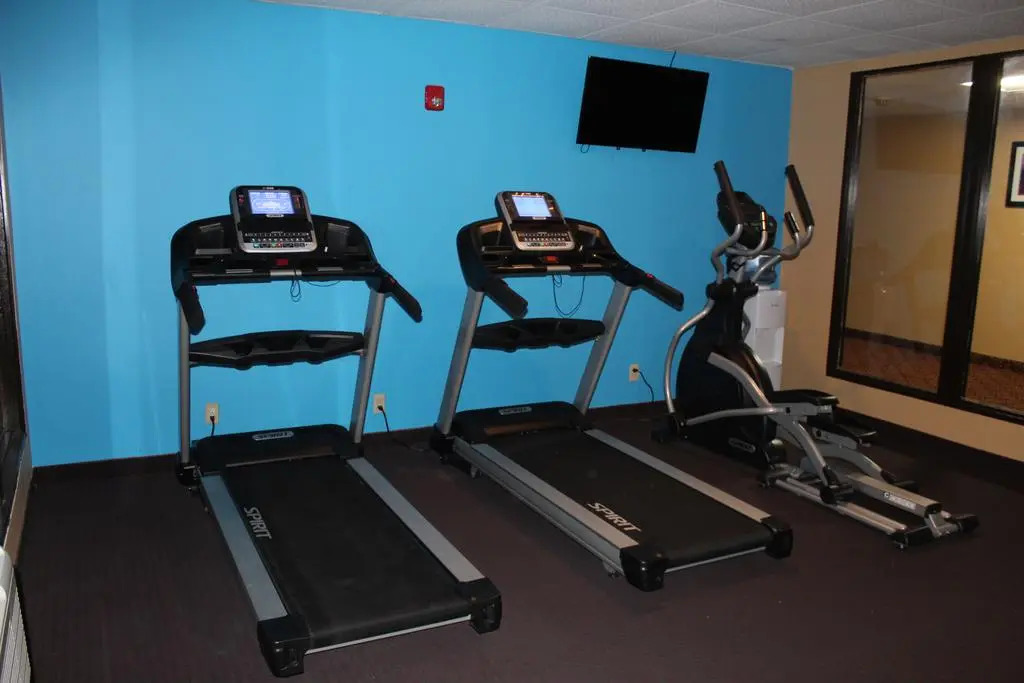 Fairmount Inn & Suites - Stroudsburg, Poconos