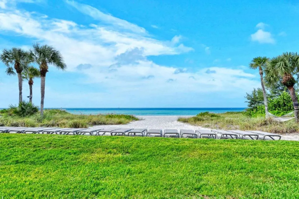 LaPlaya 102B-Directly on the beach with the warm Gulf waters waiting!