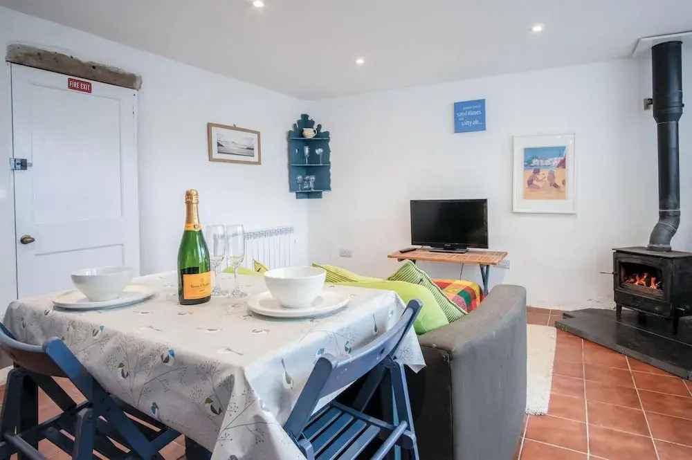 Soap Barn - 1 Bedroom Cottage - Manorbier