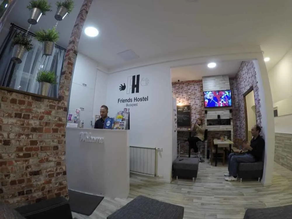 Friends Hostel & Apartments
