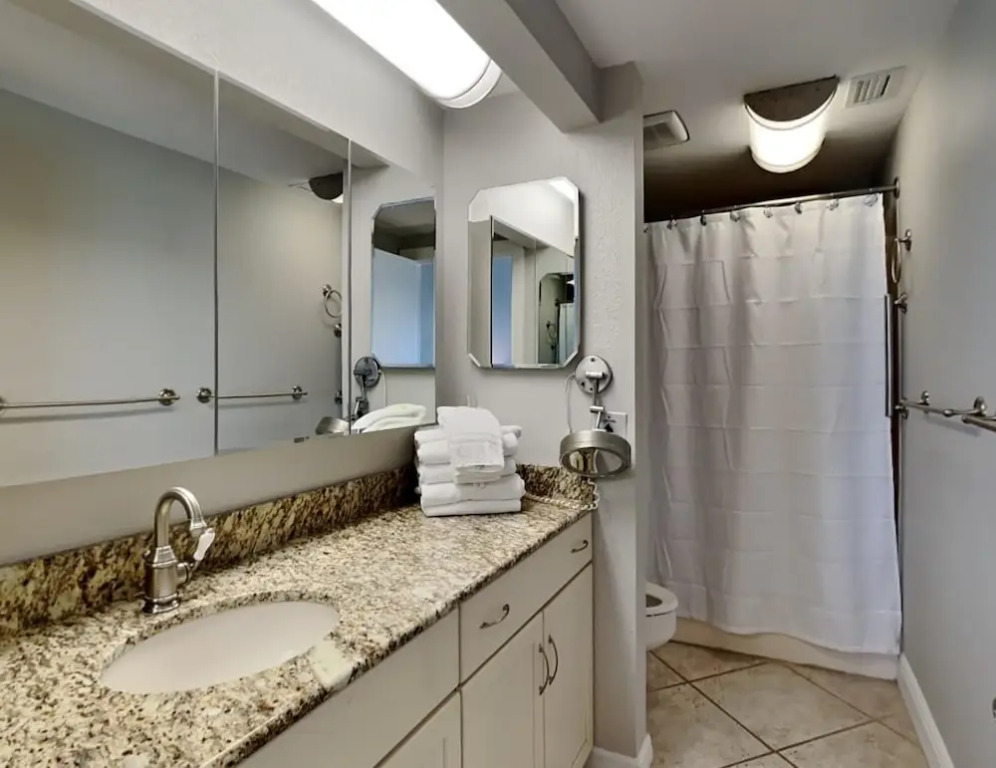 Shipwatch Surf & Yacht by Southern Vacation Rentals