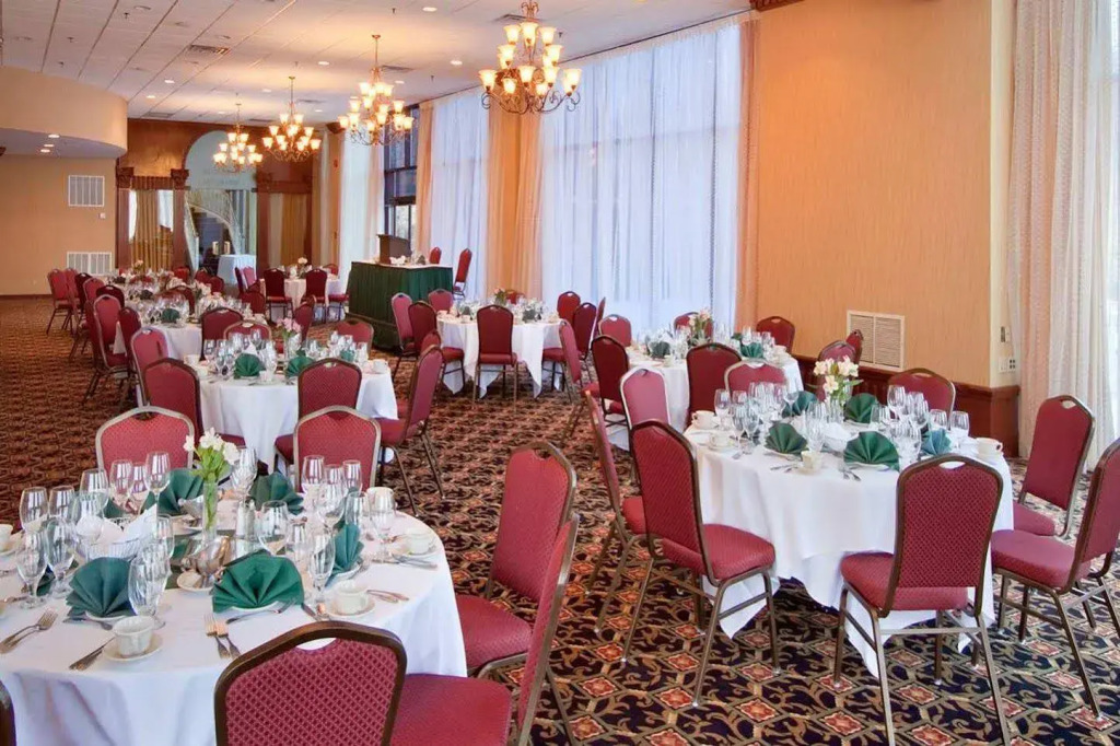 DoubleTree by Hilton Charlottesville