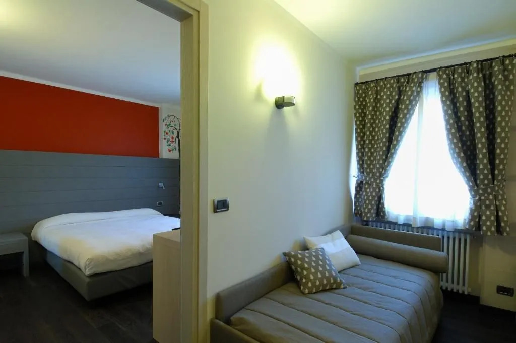 Hotel Bucaneve
