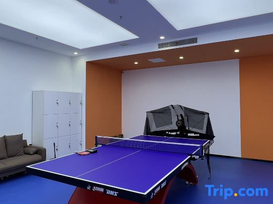 Dunhua Chaomeng Entertainment Club