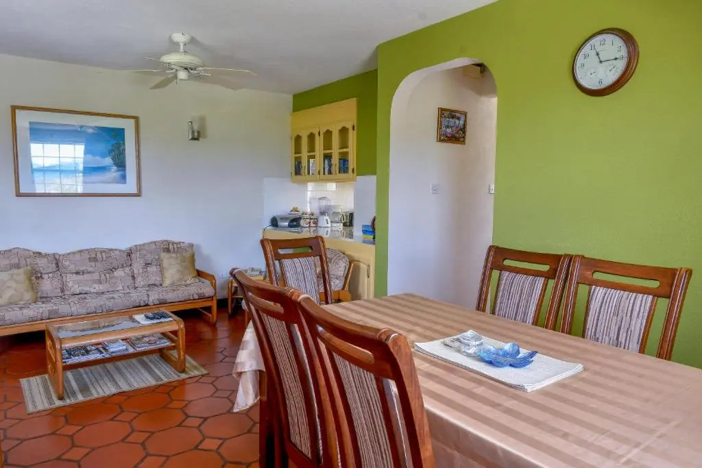 Best E Villas Prospect St James