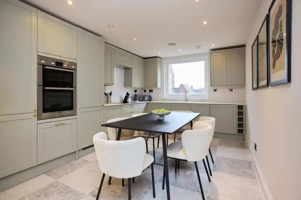 The Kensal Green Place - Modish 2bdr Flat With Study Room