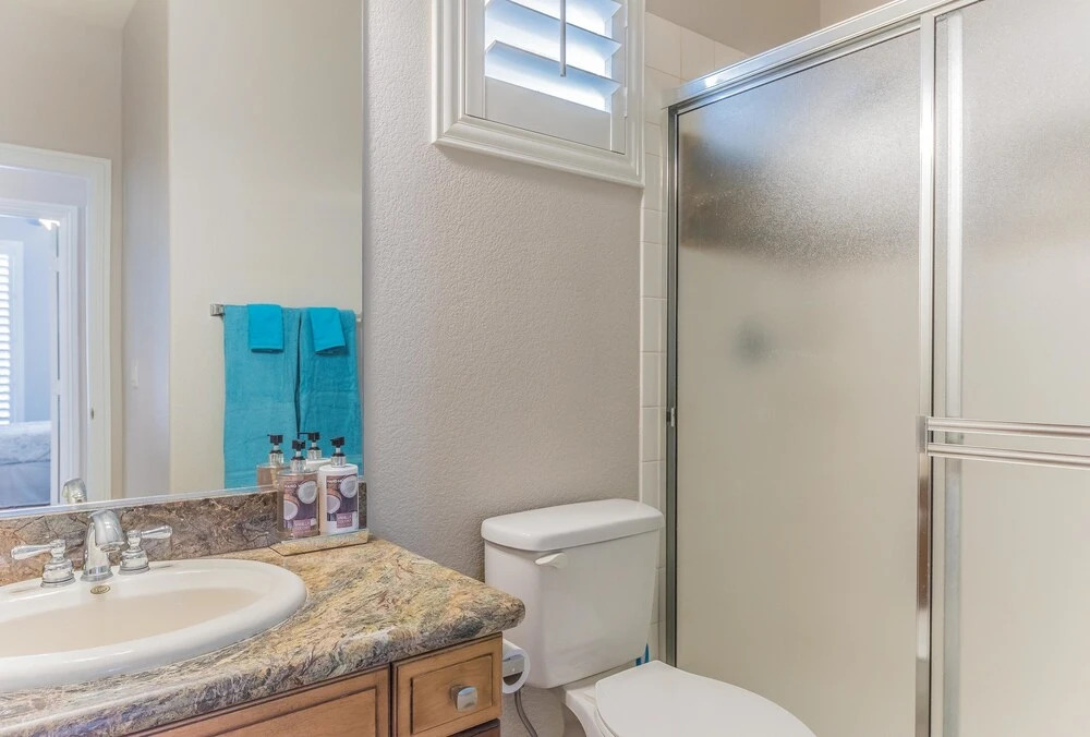 Luxurious 4BR 9min to LV Strip Sleeps 16
