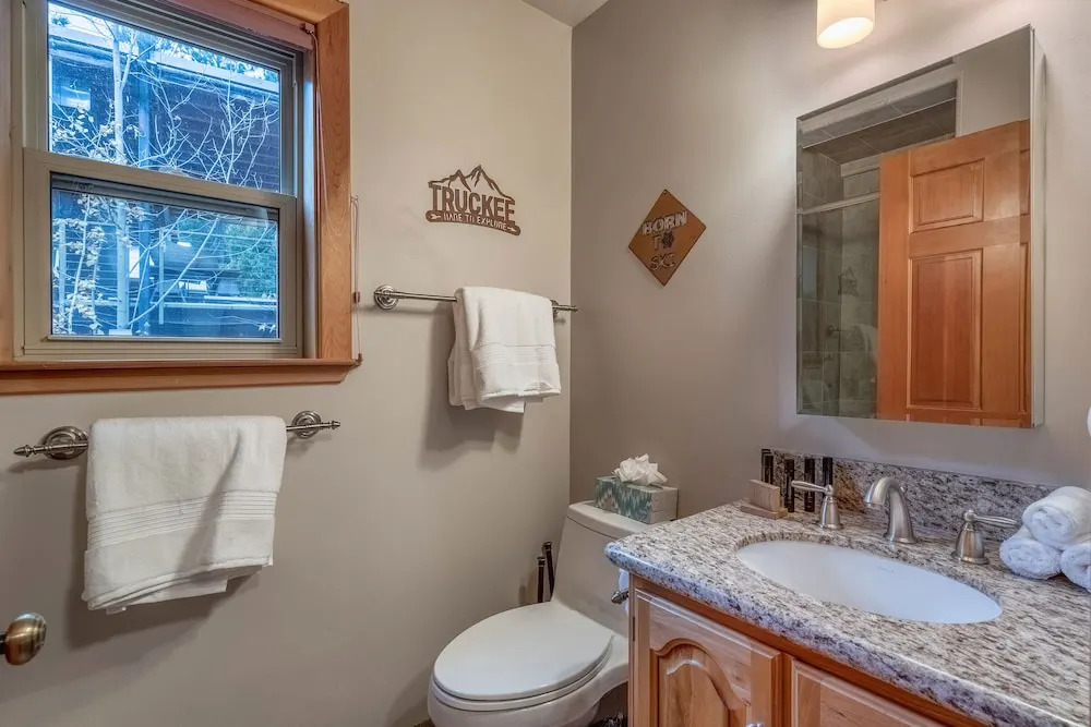 Cedar Point Home 3 Bedrooms 3.5 Bathrooms Home