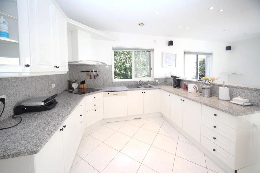 Villa With 4 Bedrooms in Beausoleil, With Wonderful sea View, Private Pool, Furnished Terrace - 3 km From the Beach