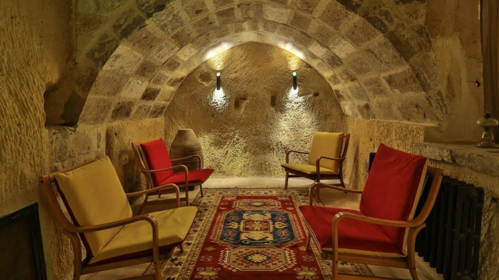 Acropolis Cave Suite