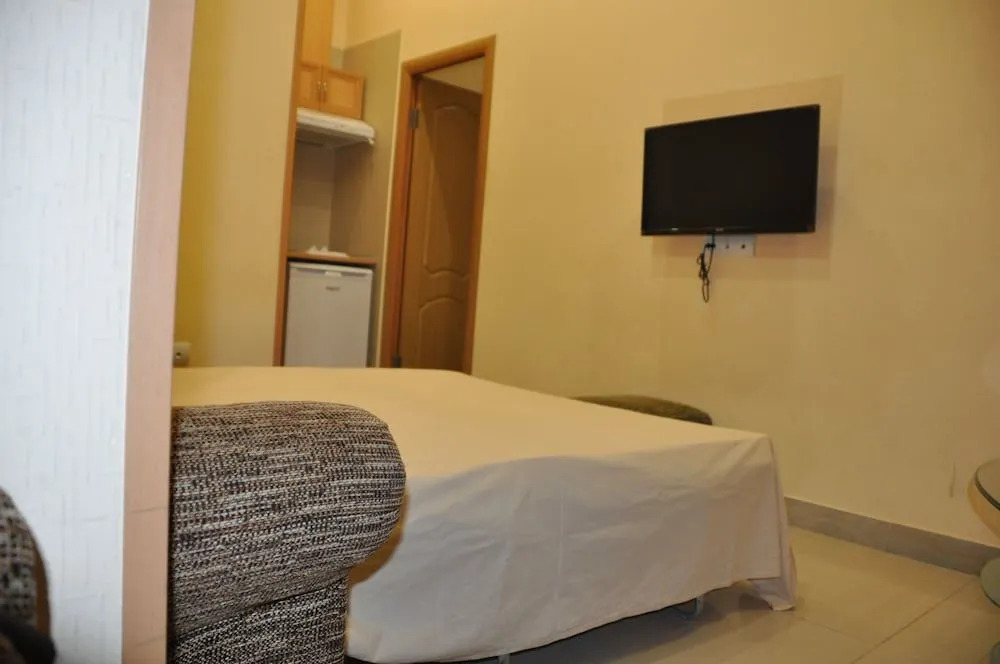 Anika Suite