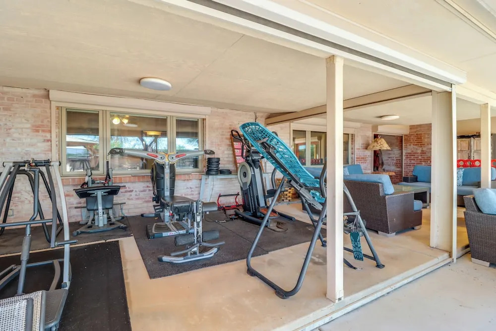 Home Near Sabino Canyon: Hot Tub & Swim Spa Access