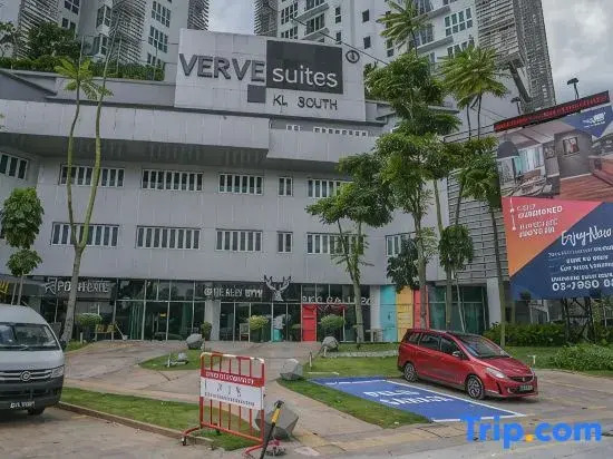 Pillows Plus VERVE Suites Old Klang Road