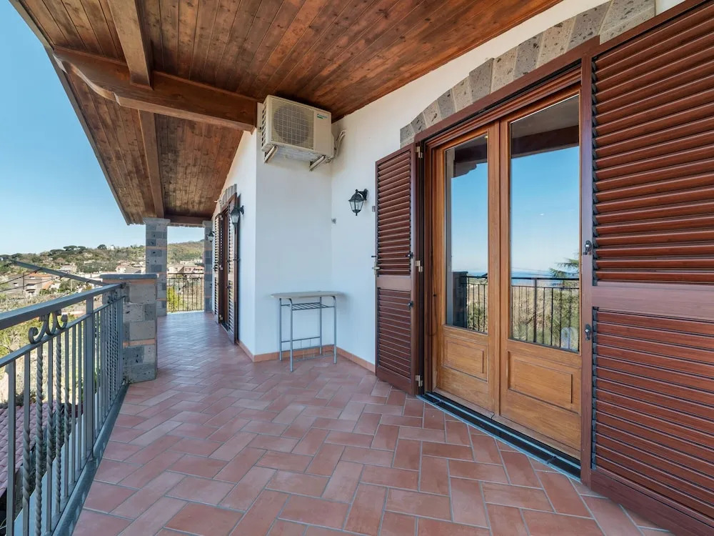 Lovely Holiday Home in Massa Lubrense With Whirlpool