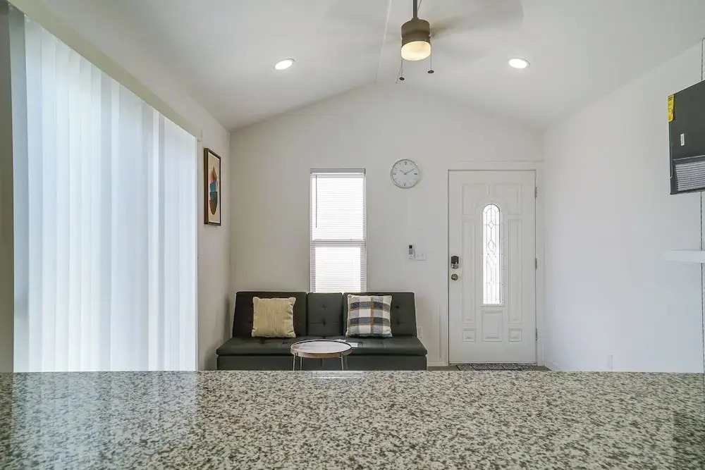 Sleek + Modern El Paso Retreat ~ 6 Mi to Downtown!