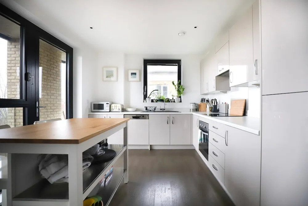 Charming 2 Bedroom Property in East London
