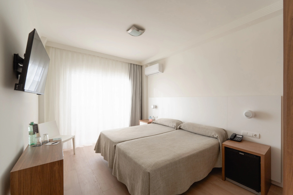 Отель RH Riviera
