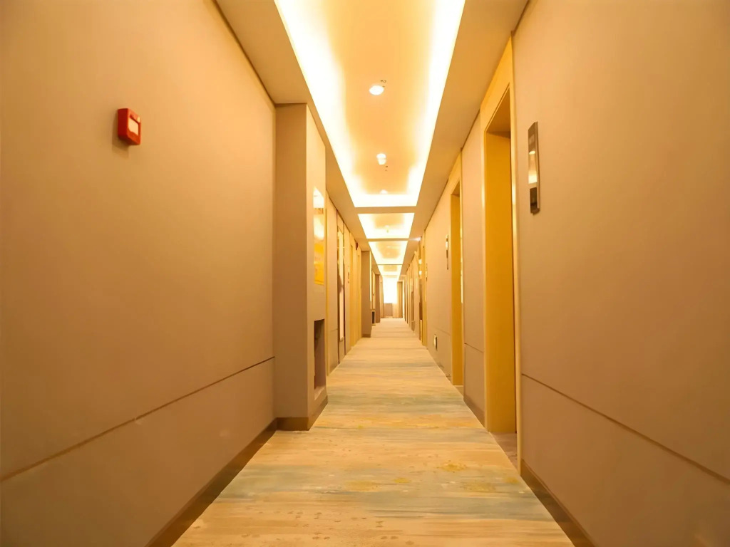 VX Hotel Nanning Wuyi Overpass Polytechnic College