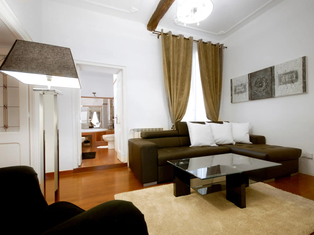 Banchi Apartment