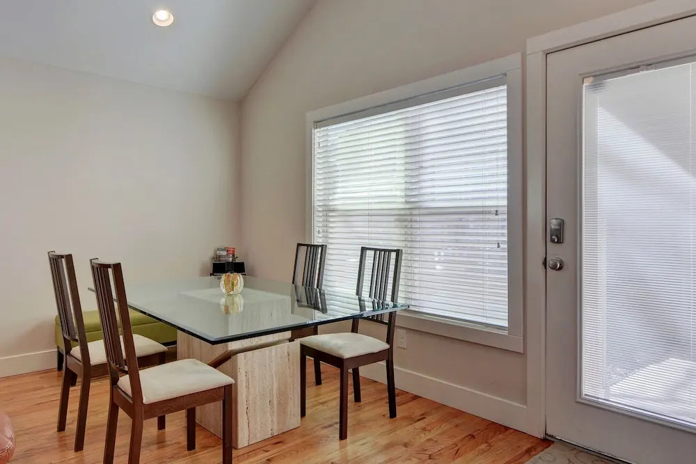 2BR Renovated Austin Coach House by RedAwning