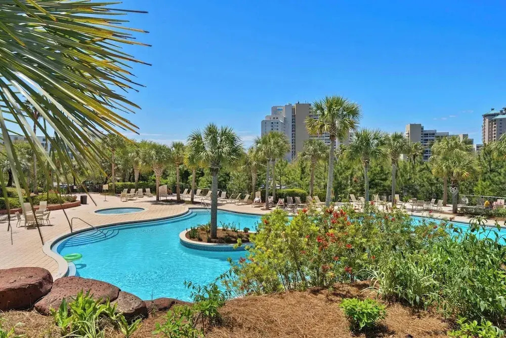 Miramar Beach Studio w/ Pool, Tennis & Walk to Beach Luau Eastern Sky