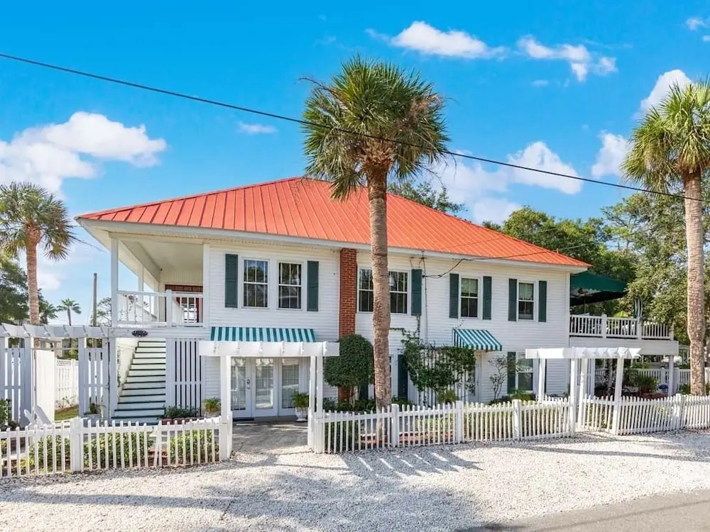Tybreeza B by Tybee Vacation Rentals