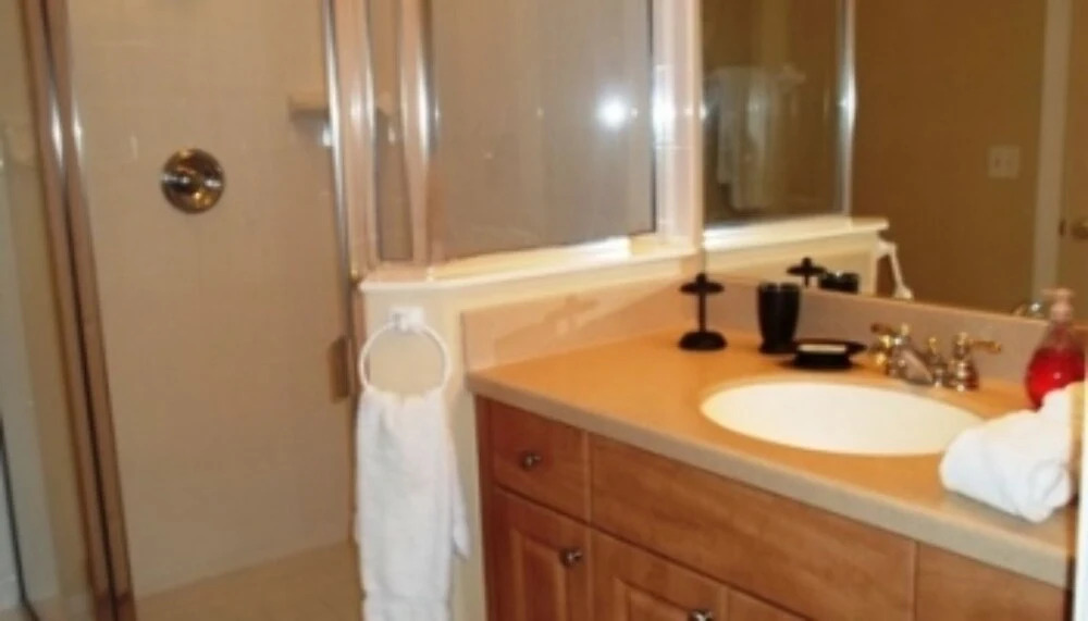 Gorgeous Ocean Views - 2 BR 2 BA - Di Mucci Twin Towers 907