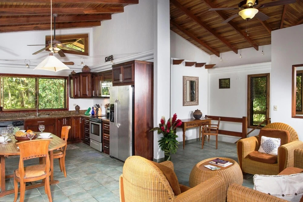 4BR Villa MotMot in w exclusive pool Wifi Ac