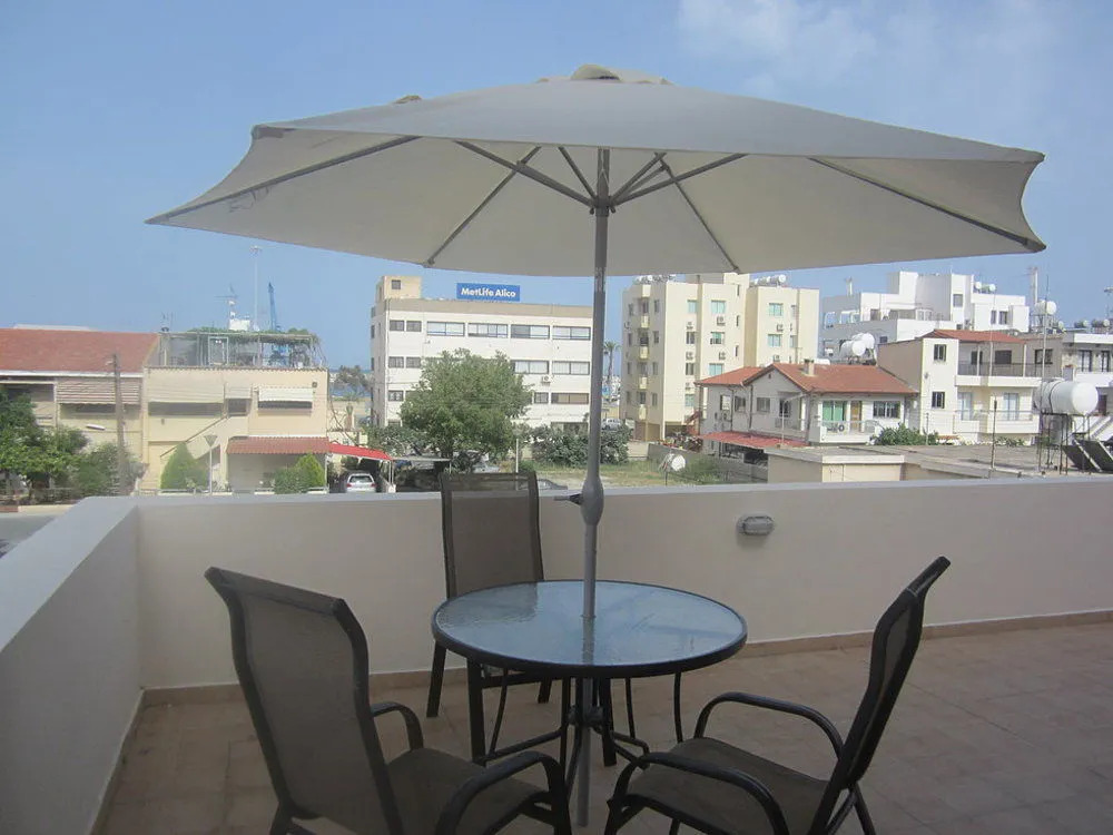 Marina Apartments 211