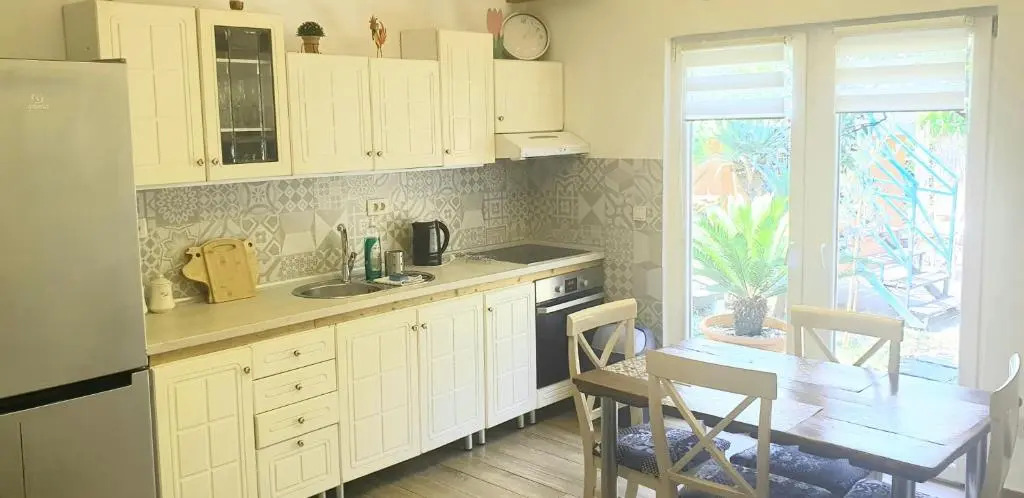 Garden apartmant near sea