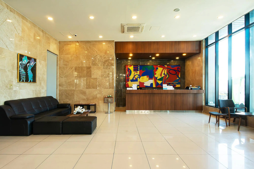 Sims Hotel