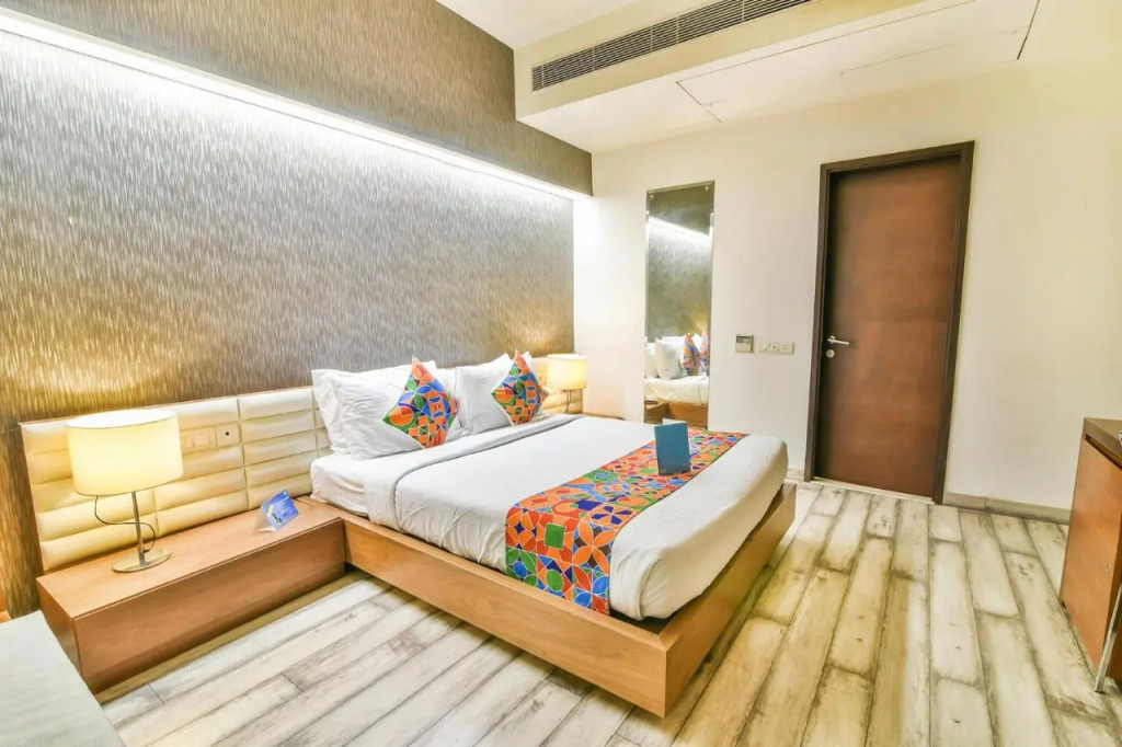 FabHotel Sage Saket