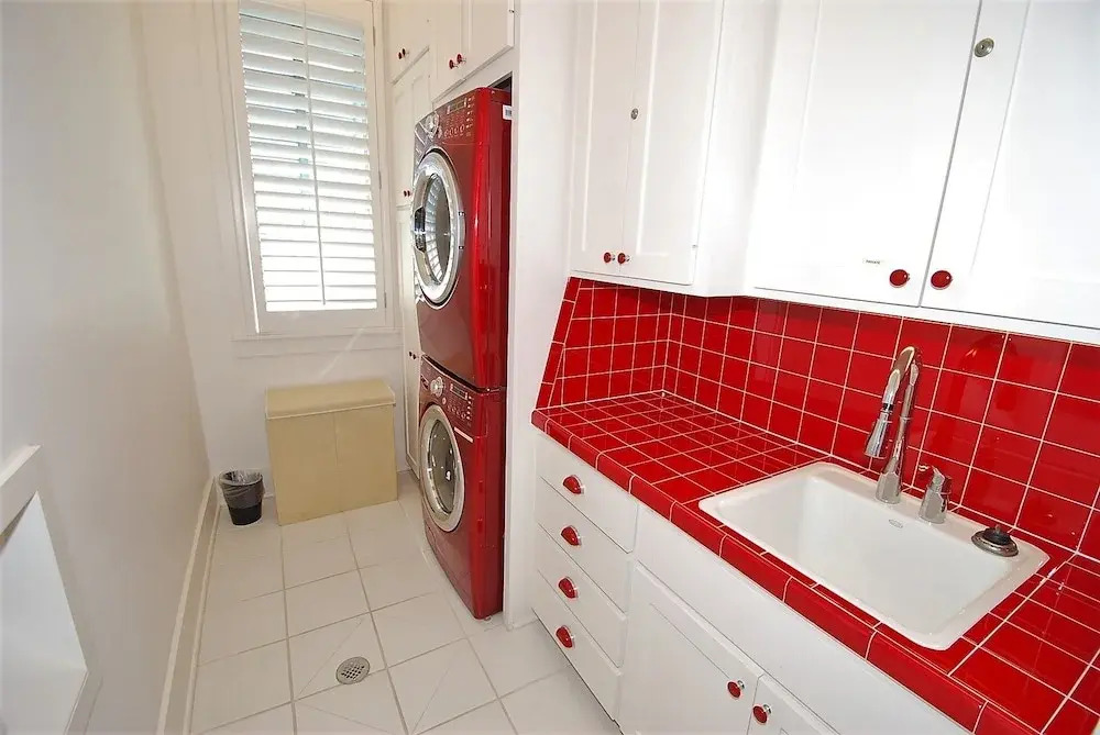 Bella Casa - Private House With Hot Tub 4 Bedroom Home by RedAwning