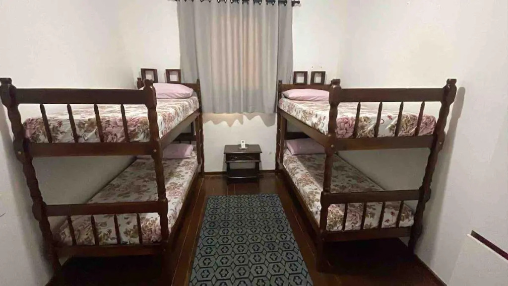 Pousada/ Quarto Com 2 Beliches Ideal Para Empresas