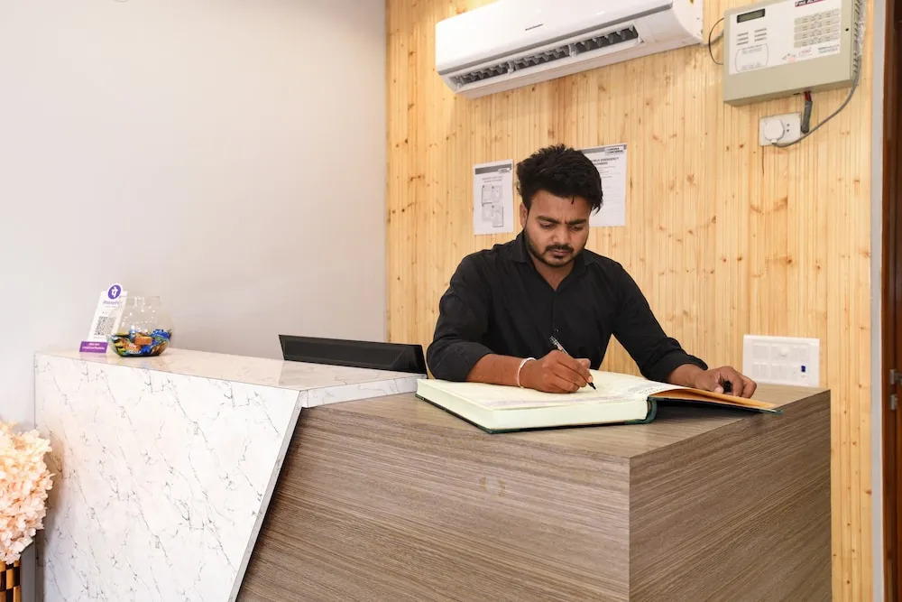 Townhouse Golden Frame near sec 62 noida