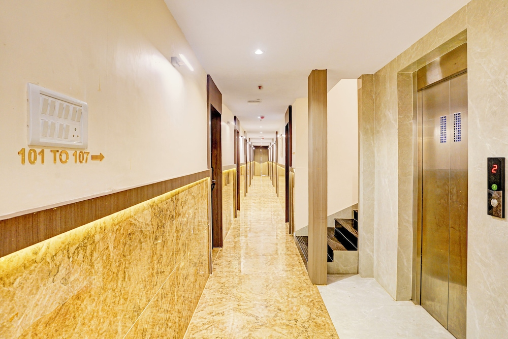 Hotel O Casa Royal Residency
