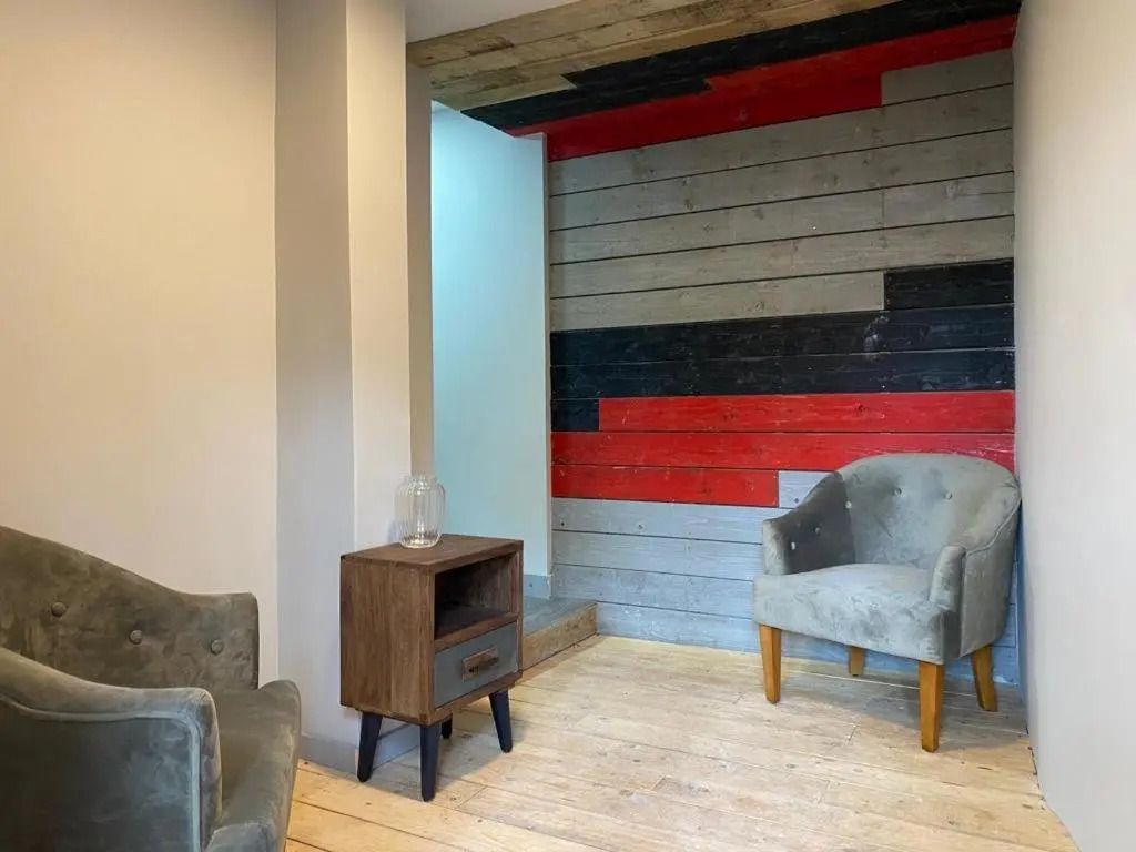Treetops flat4 Hall Green B28