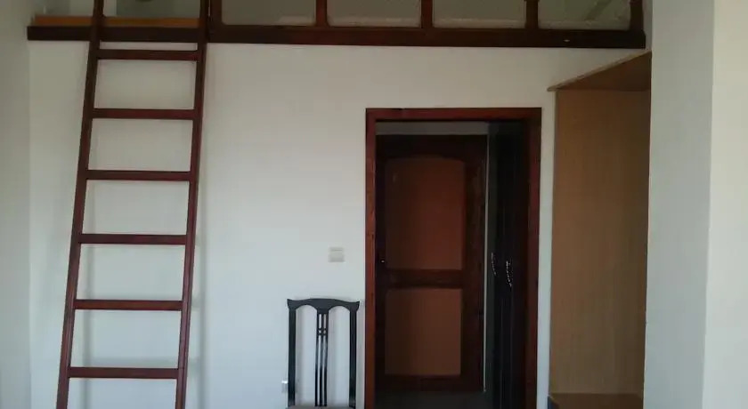 Nadia Guest House