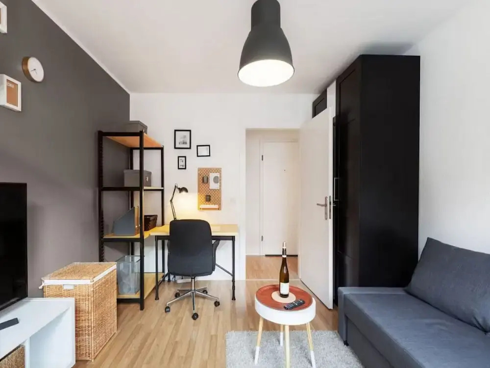 Modern Apartment With 2 Living Rooms