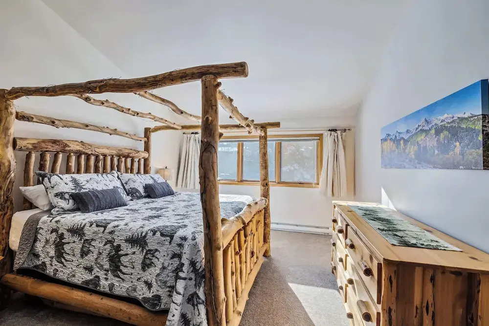 Trail Ridge Retreat Sleeps 8