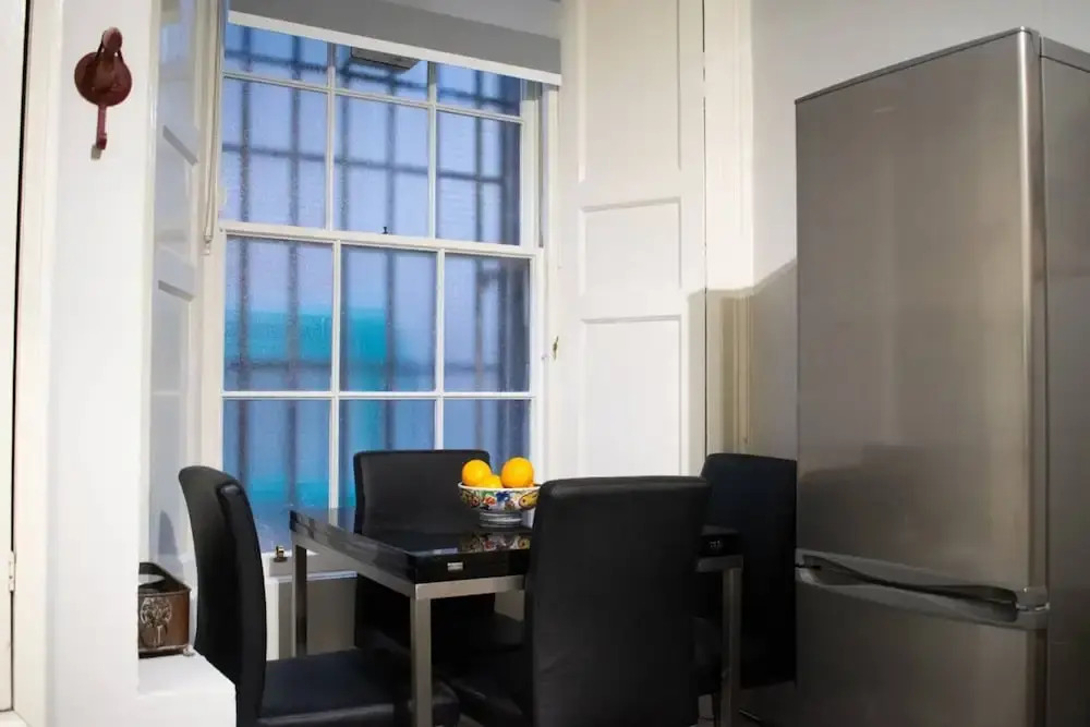 Homely and Traditional New Town Property-2 Bedroom