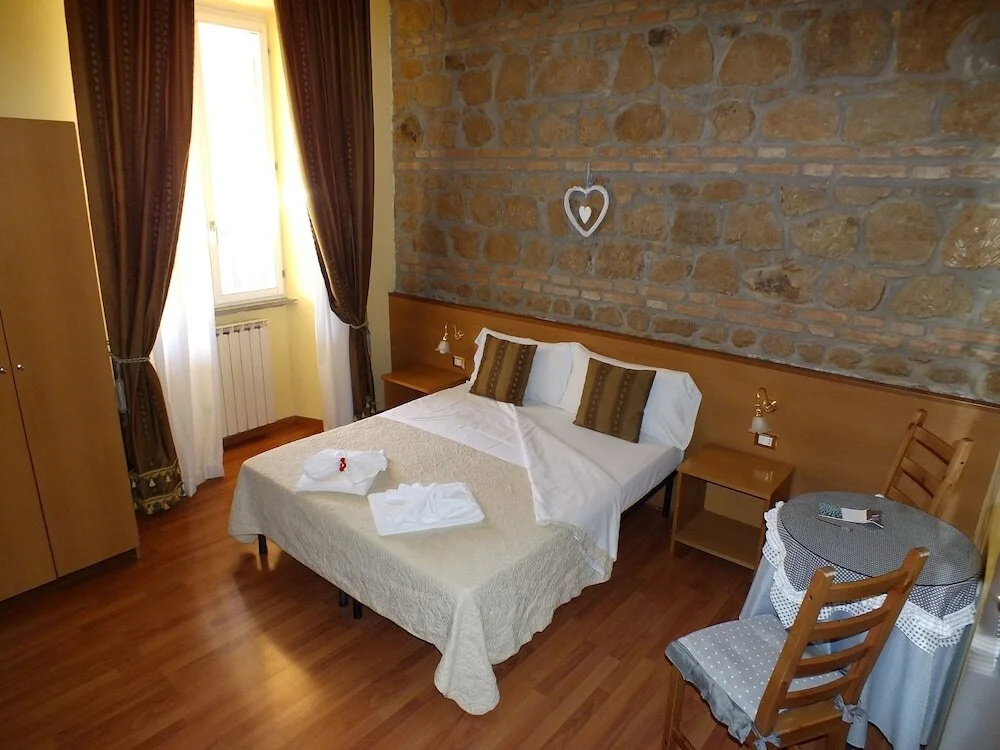 Guest House 64